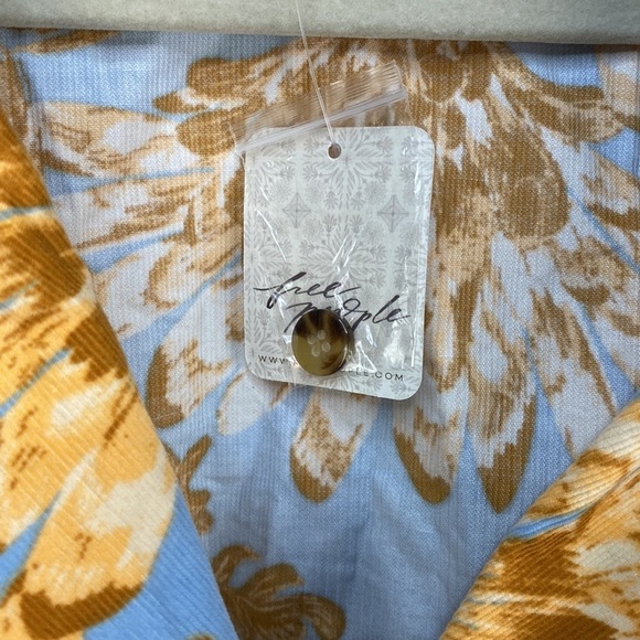 Free People Floral Jumpsuit- Size Large - Picture 9 of 16